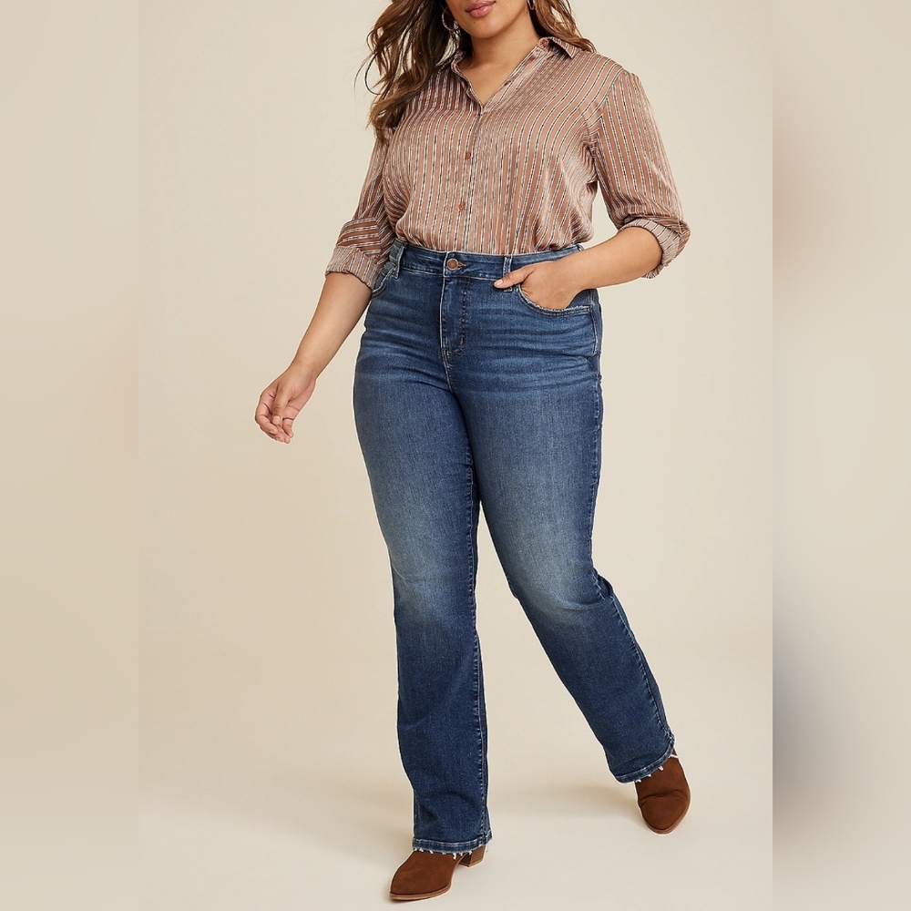 NWT Maurices Plus Size Everflex™ Curvy High Rise Slim Boot Jean